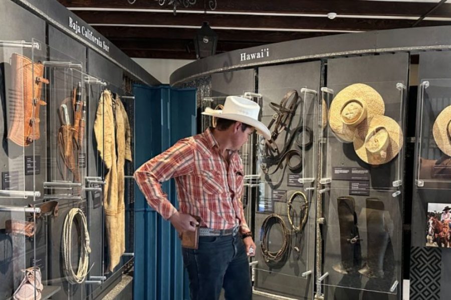 Exhibición Aloha Vaqueros