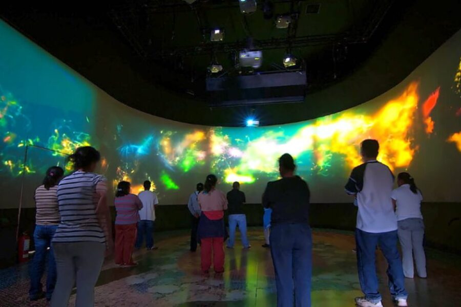 Exhibición Un Paseo por la Historia