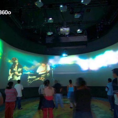Exhibición Un Paseo por la Historia